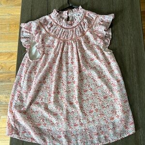 Women’s size Large flutter sleeve top with floral design || EUC || brand: L Love